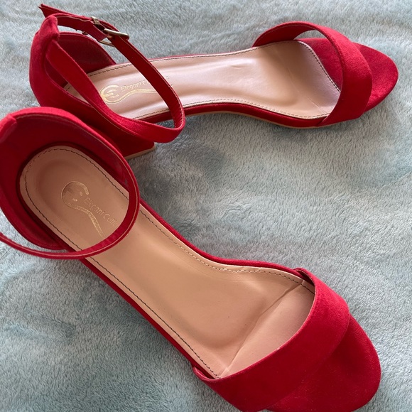 Heels - Picture 6 of 6